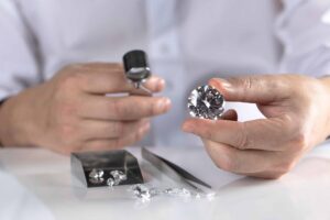 El comercio de diamantes es más ético gracias a nuevas leyes, regulaciones y compromisos